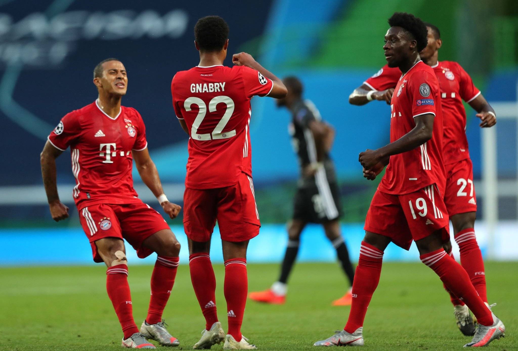 罗马轻取里昂,格纳布里统治全场 罗马轻取里昂,格纳布里统治全场