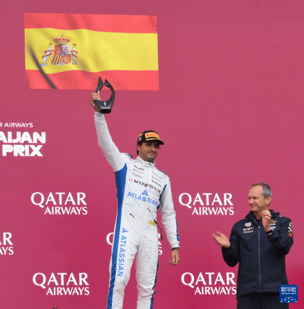 红牛车队险胜索伯车队,维斯塔潘关键制胜 红牛车队险胜索伯车队,维斯塔潘关键制胜