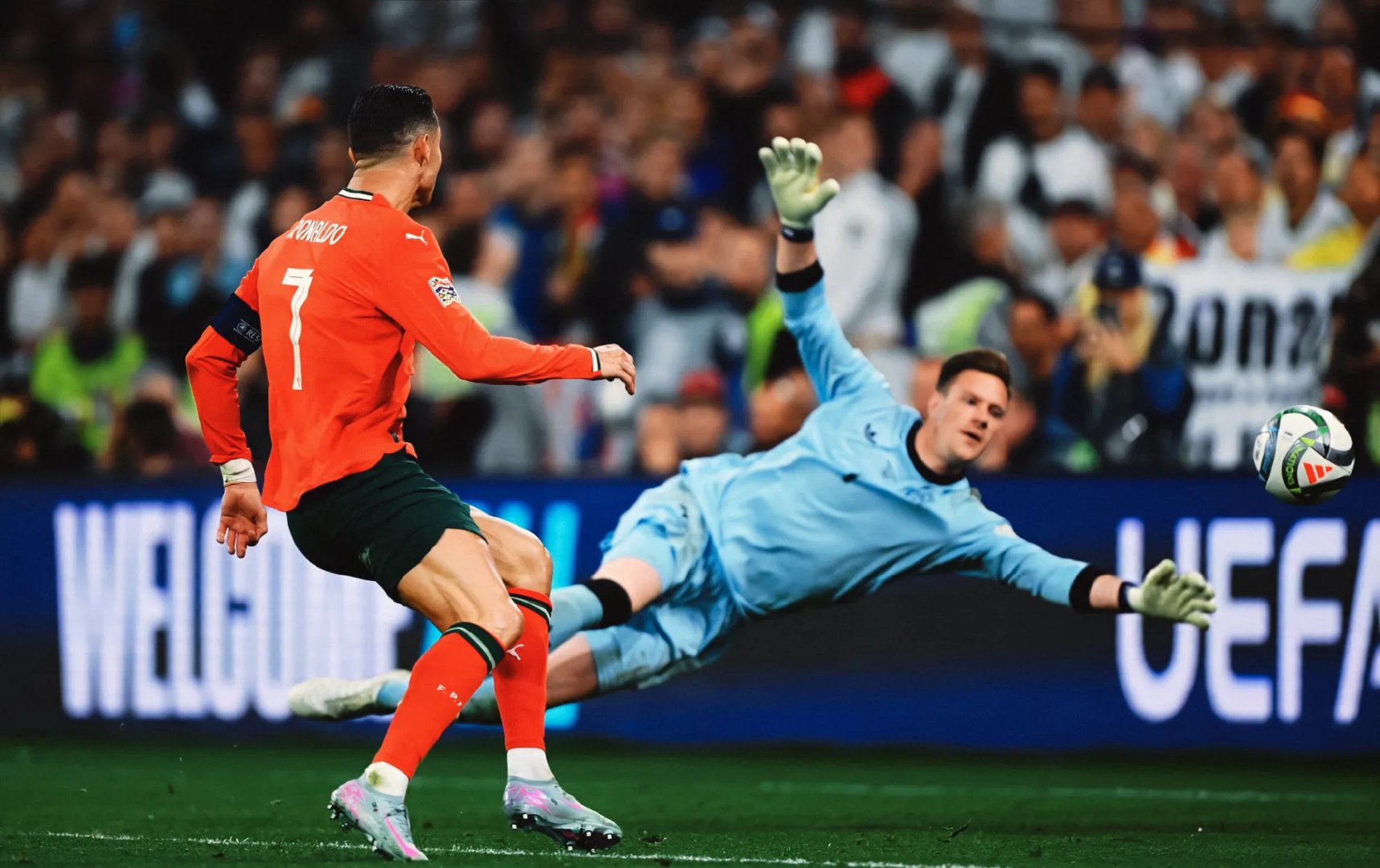 葡萄牙队翻盘奥地利队，张继科统治全场