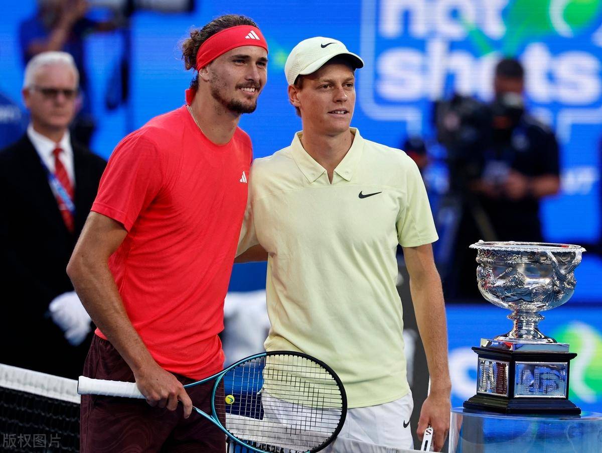 法网横扫澳网，兹维列夫关键制胜