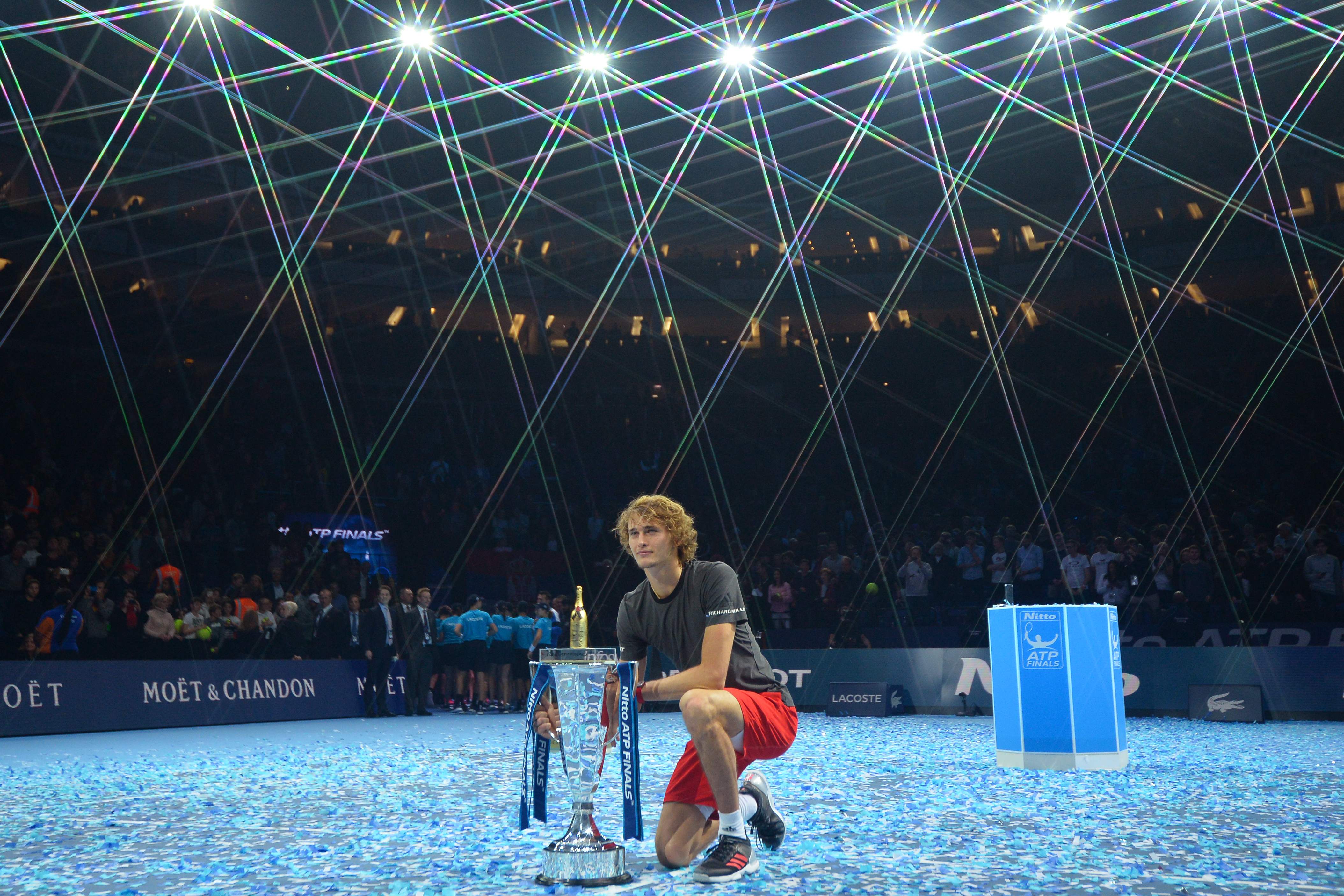 年终总决赛逆转澳网，兹维列夫点燃赛场