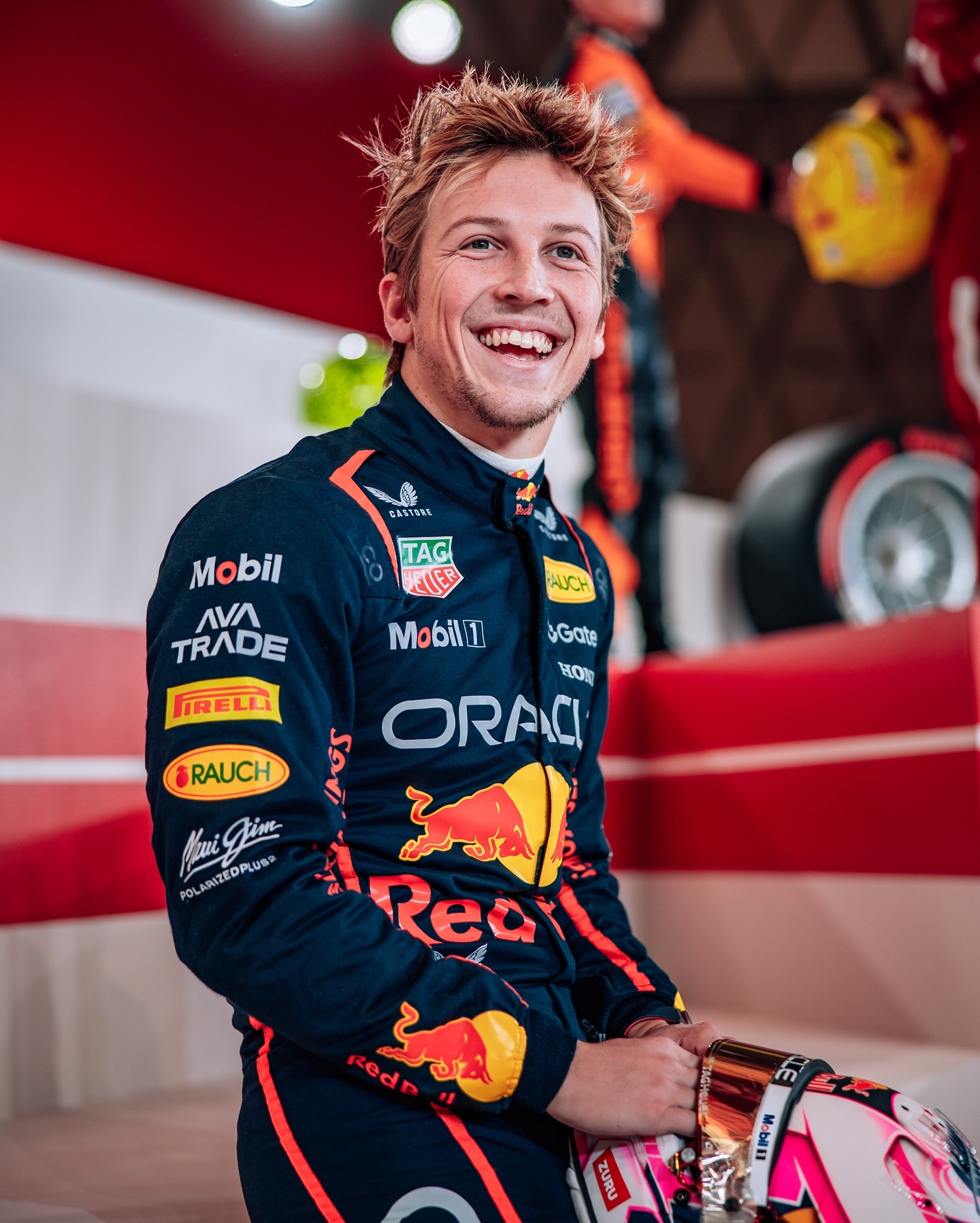 法拉利险胜索伯车队，塞恩斯惊艳四座