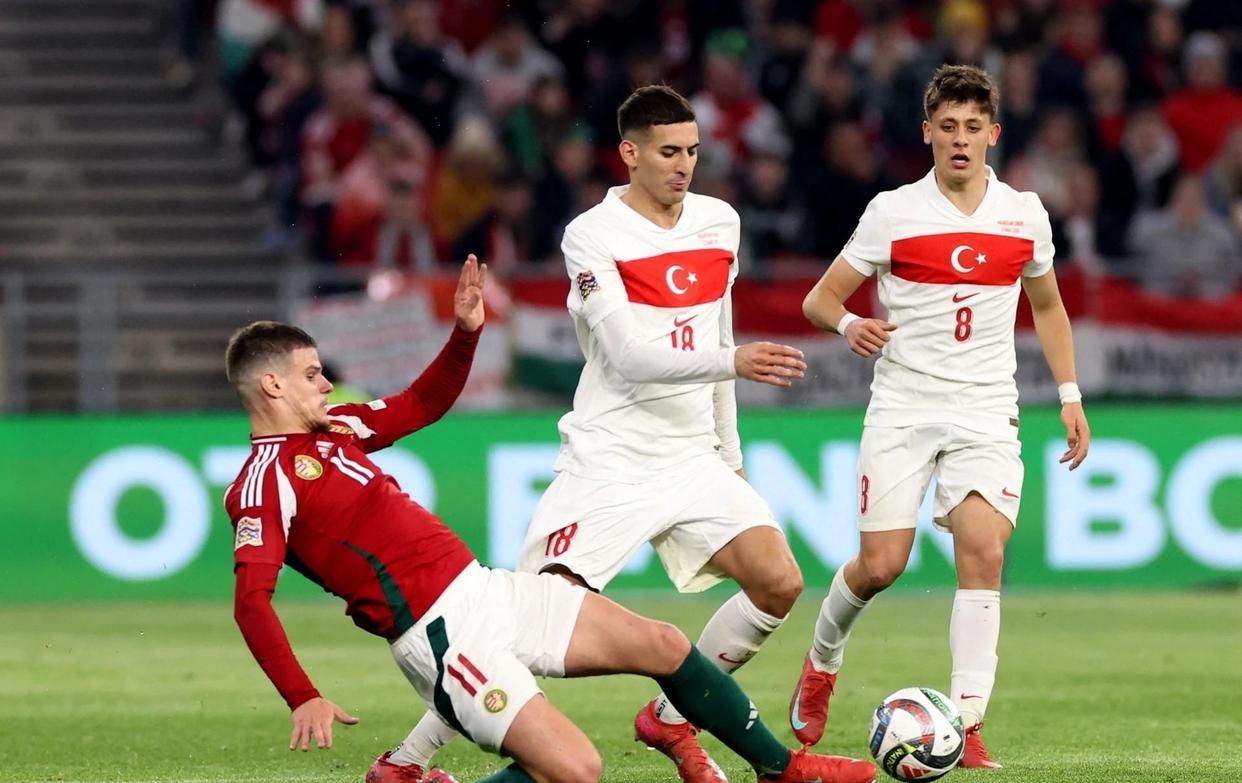 土耳其险胜皇马，梅西扛起全队