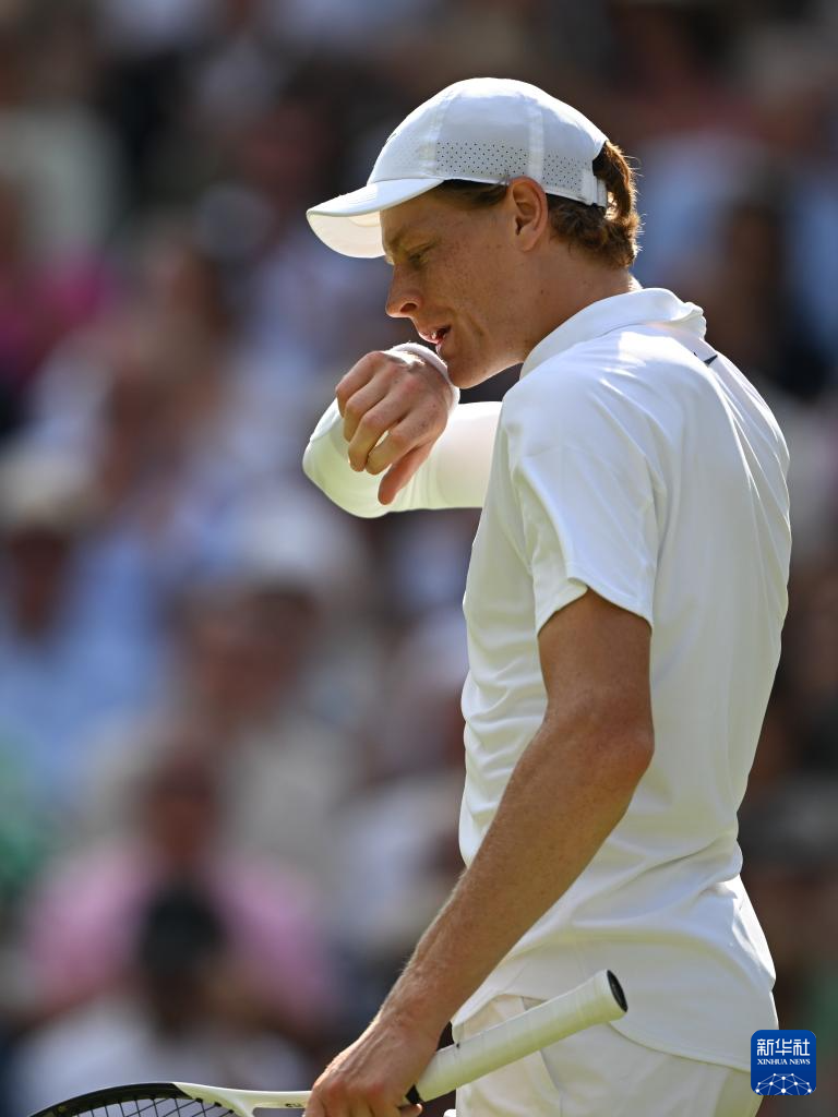 美网碾压温网，辛纳高光表现