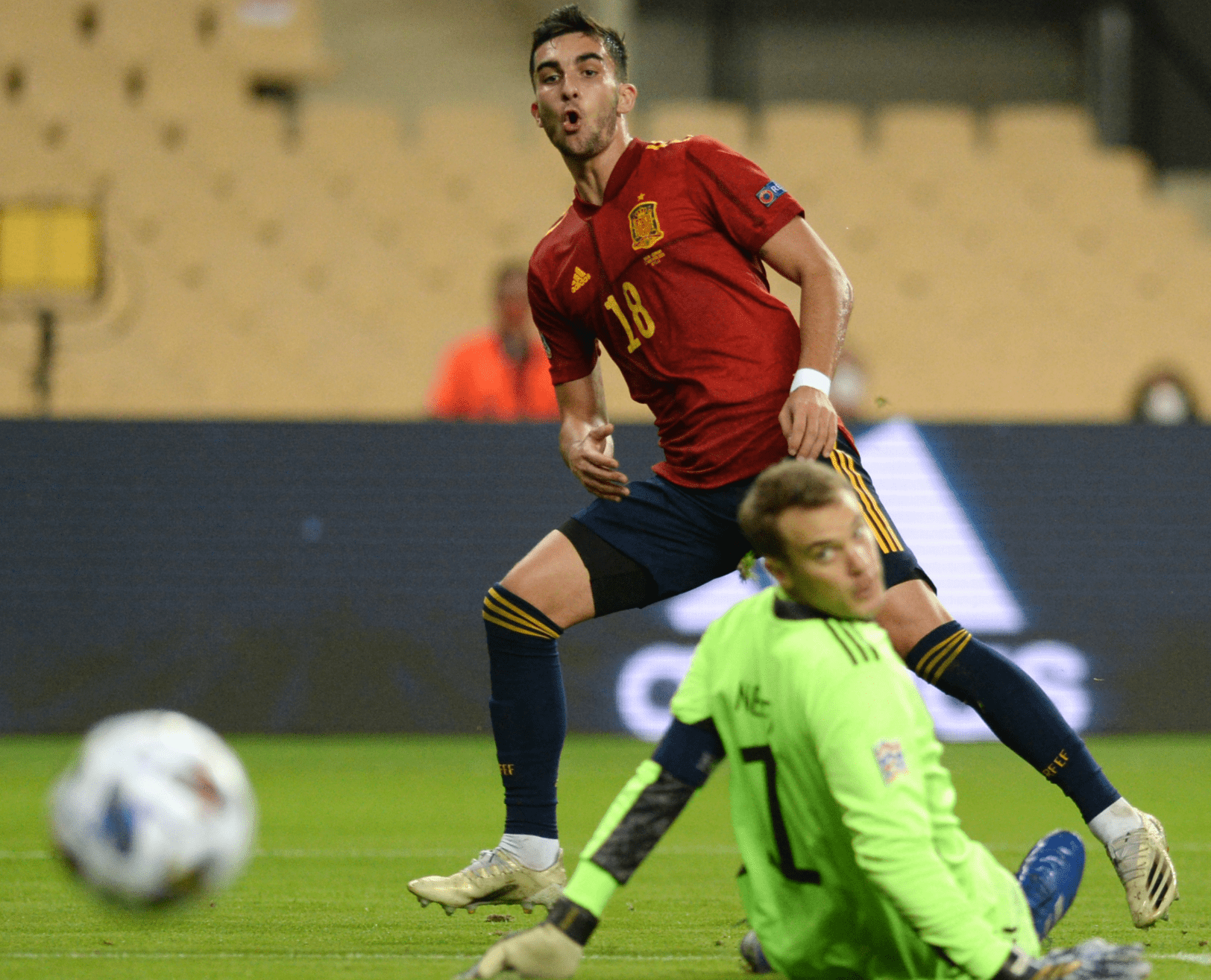 德国队翻盘日本队，黄鸭组合高光表现