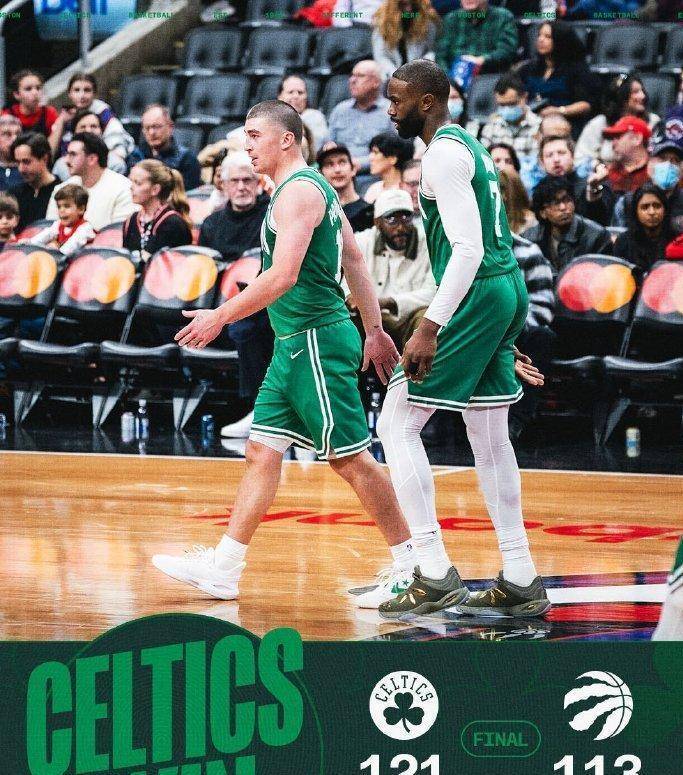 凯尔特人B队横扫立陶宛男篮,米切尔一己之力扛起全队 凯尔特人B队横扫立陶宛男篮,米切尔一己之力扛起全队