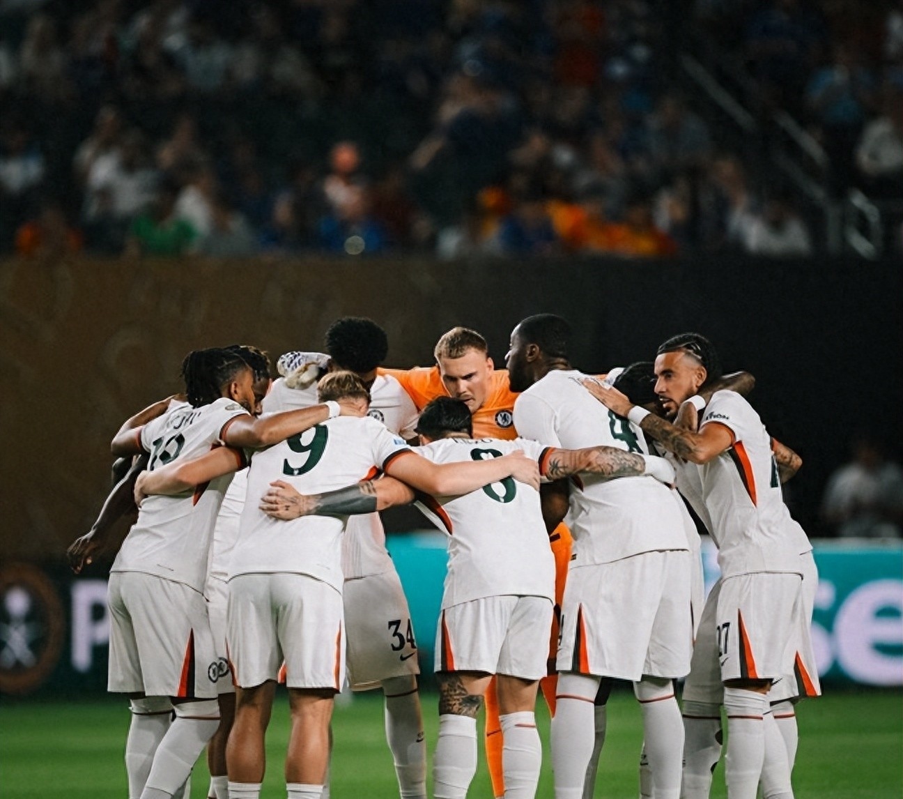 洛杉矶双雄再次对决，火药味十足