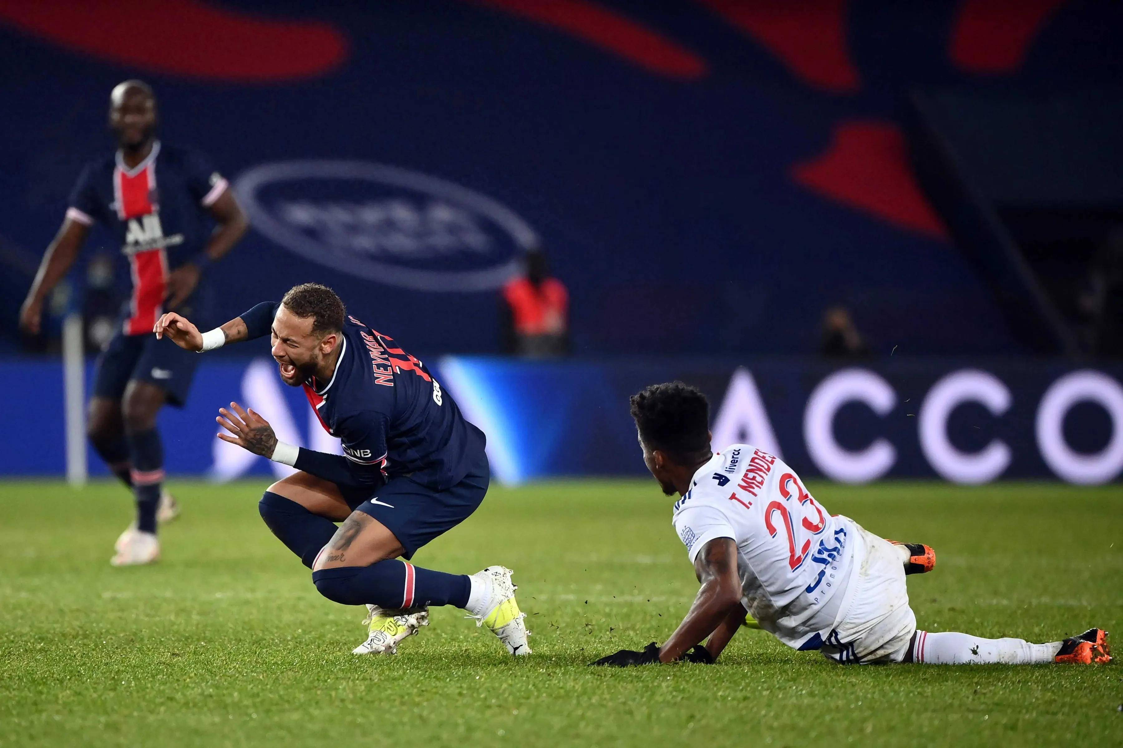 马德里竞技大胜AC米兰，轻松晋级欧冠强