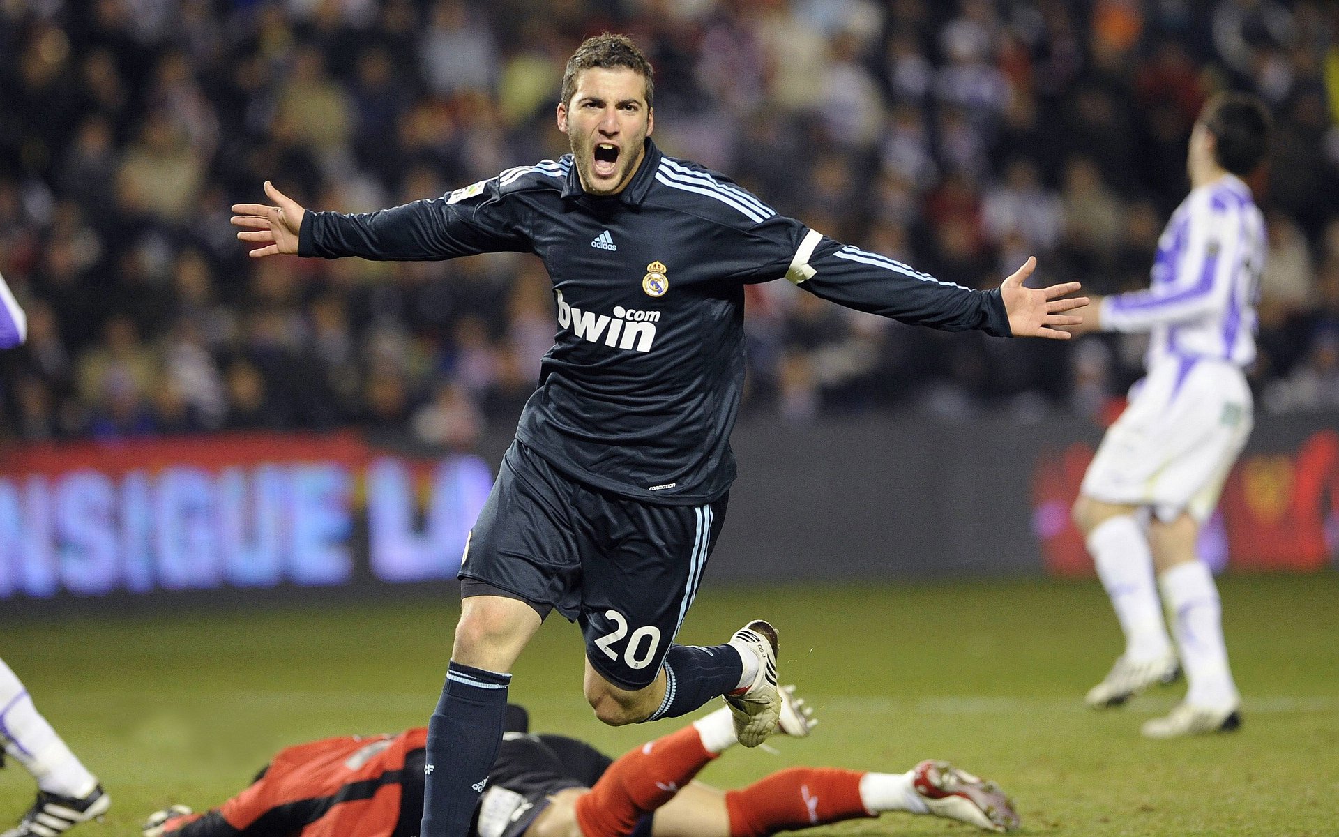 西甲国家德比之夜,特奥·埃尔南德斯贡献制胜表现