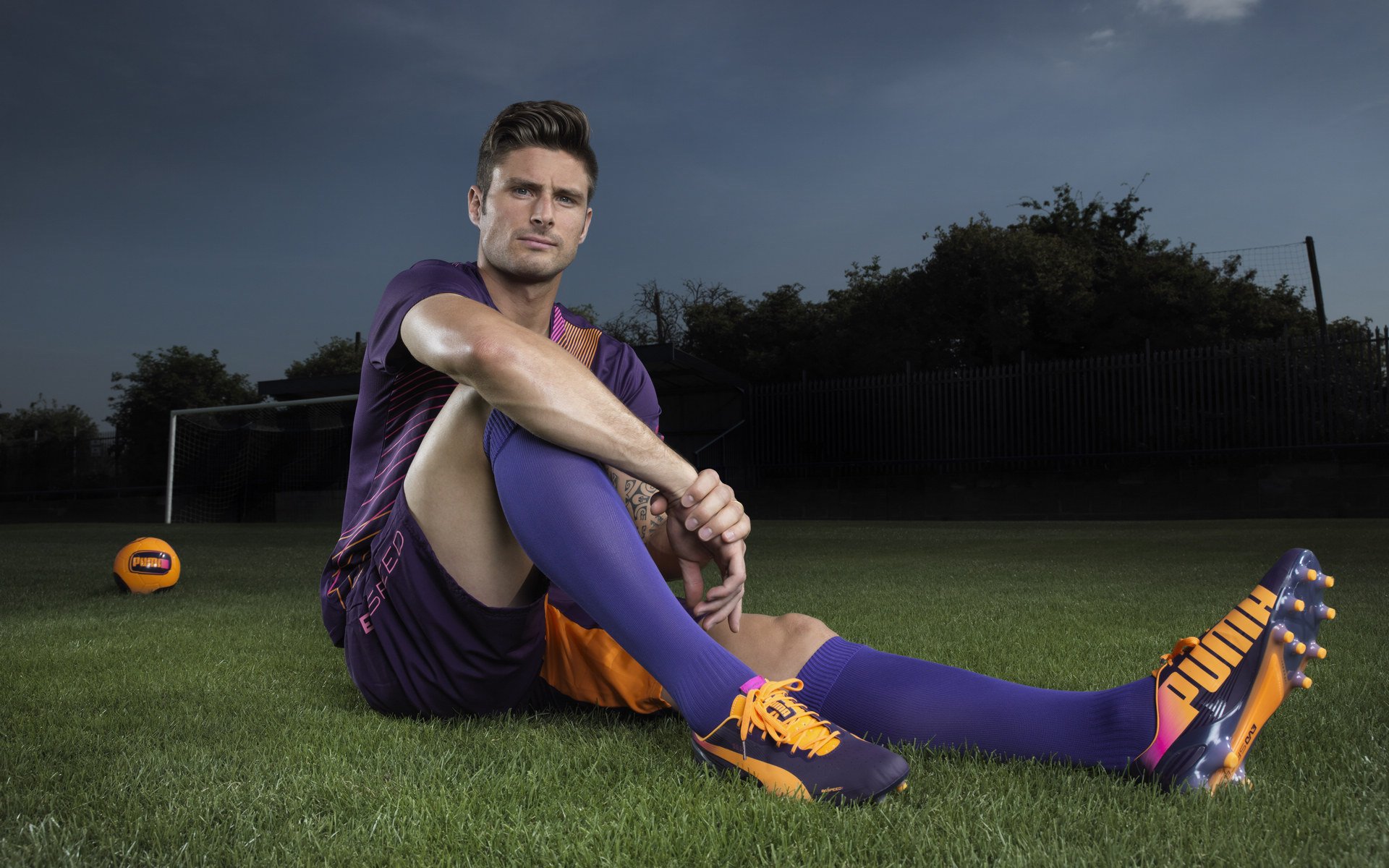 教科书般的传奇，利拉德在NBA季后赛之夜的完美演绎